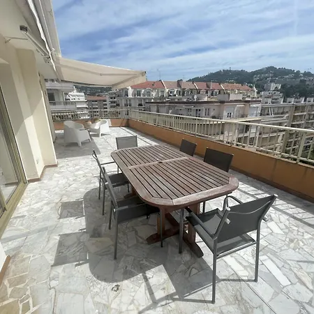 Centre - Proche Des Plages Et Du Palais Des Festivals - Climatisation - Parking Privee 公寓